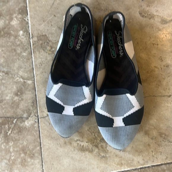 Skechers air cooled memory foam stretch, fit Lady shoe size 8 1/2 preowned - Picture 8 of 8